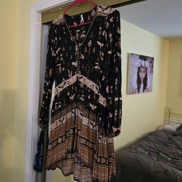 Phoenix play dress - Picture 2 of 5